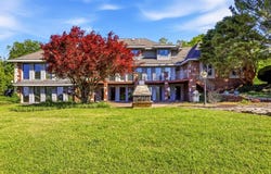 2552 S Skyline Drive, Springfield, MO 65804