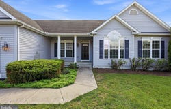 22 PATAPSCO Circle, FALLING WATERS, WV 25419