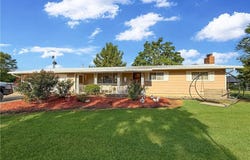 5555 Kinnamon Road, Odessa, MO 64076