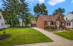 7611 Wainstead Drive, Parma, OH 44129