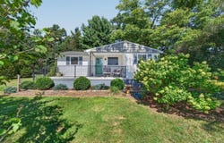 366 HERMITAGE RD, STAUNTON, VA 24401