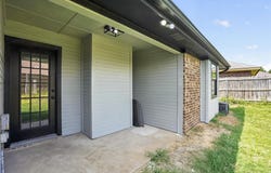 6057 Hillglen Drive, Watauga, TX 76148