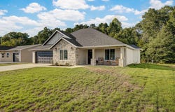2405 Deatherage Avenue, West Plains, MO 65775