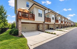 1016 Township Square, Alpharetta, GA 30022
