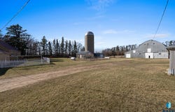 886 141st St, Pipestone, MN 56164