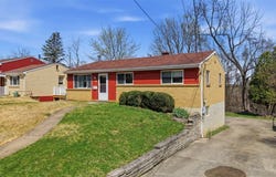 106 Westminster Dr, Penn Hills, PA 15147