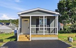 855 LOIS Lane, LEBANON, PA 17046
