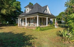 1072 E Magazine ST, Booneville, AR 72927