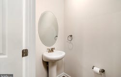 35 ALEXANDER Way, WESTAMPTON, NJ 08060