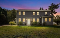 28 Ash St, Webster, MA 01570