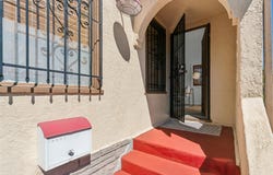 7650 Ney Ave, Oakland, CA 94605
