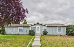 6400 Ridgeway Dr, Yakima, WA 98901