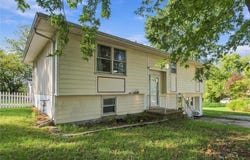 153 Cardinal Circle, Lawson, MO 64062