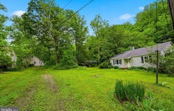 326 KEYSER RUN Road, WASHINGTON, VA 22747