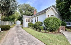 15 S Hickory, Dexter, MO 63841