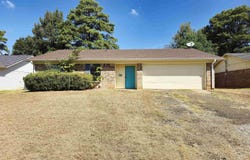 1707 Preston Dr, Longview, TX 75604