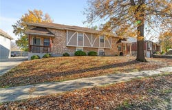 2825 & 2829 Tepee Avenue, Independence, MO 64057