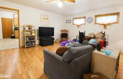 403 S 4Th Avenue E, Lake Mills, IA 50450