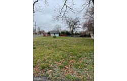 702 N STILES Avenue, MAPLE SHADE, NJ 08052