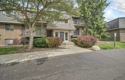 138 E Bailey Road, Naperville, IL 60565
