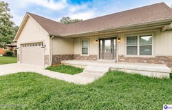 369 Meadowview Drive, Elizabethtown, KY 42701-8814