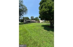 454 DUNKSFERRY Road, BENSALEM, PA 19020