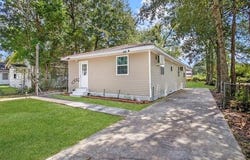 906 E MERRY Avenue, Hammond, LA 70403