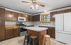 21 W Hazel Dell Lane, Springfield, IL 62712