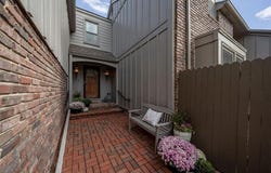 4314 W 112th Terrace, Leawood, KS 66211