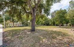 1412 W Hopkins Street lot: 4, San Marcos, TX 78666