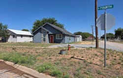 400 W 4th, Stanton, TX 79782