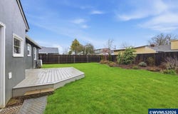 1084 24th St NE, Salem, OR 97301