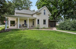 515 E 3rd N Street, Mount Olive, IL 62069