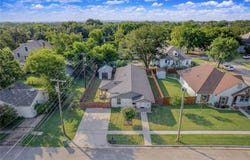 614 W 3rd St, McGregor, TX 76657