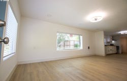 1860 30TH St, Florence, OR 97439