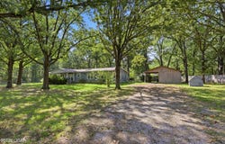7118 Gum Road, Carthage, MO 64836