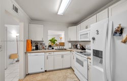 1020 Meridian Ave, Miami Beach, FL 33139