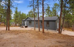10790 Downhill Dr, Belle Fourche, SD 57717