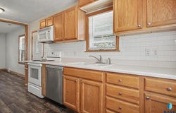 710 N Terrace Pl, Sioux Falls, SD 57104
