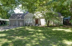 1235 E Stanford Street, Springfield, MO 65804