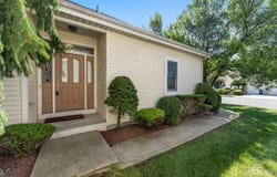 9 Westminster Drive, Monroe, NJ 08831