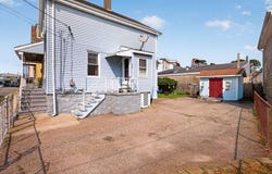 32 Raymond St, Fall River, MA 02723