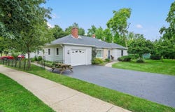 449 Arbor Avenue, West Chicago, IL 60185