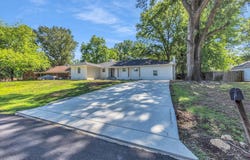 4494 ERNIE Dr, Memphis, TN 38116
