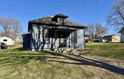 406 1st Avenue, Audubon, IA 50025