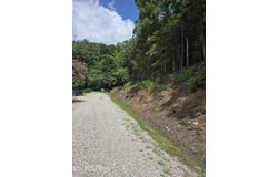 Ashley Lane, Jellico, TN 37762