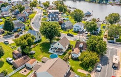 402 BAYSIDE Drive, BALTIMORE, MD 21222