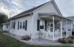 213 E MADISON Street, Girard, IL 62640
