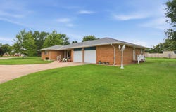 303 N Boyd St, Caldwell, KS 67022