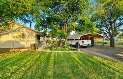 20456 E 1410 Road, Lone Wolf, OK 73655